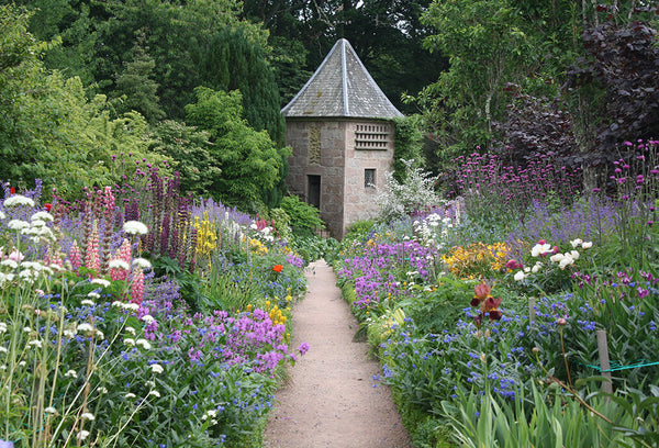 5 inspirational English gardens