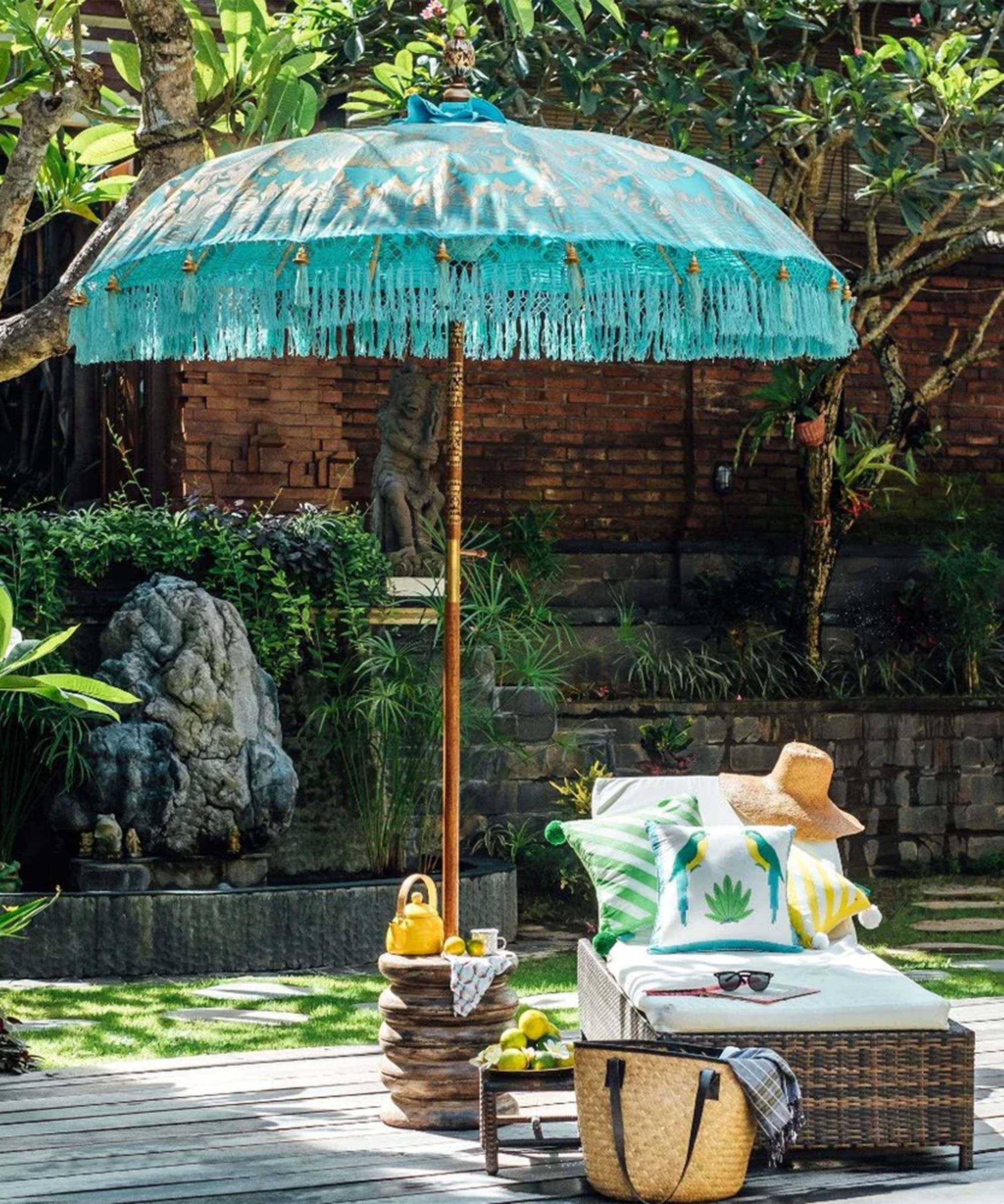 East London Parasol Company Ltd - Bette Round Bamboo Parasol (Only 2 left)