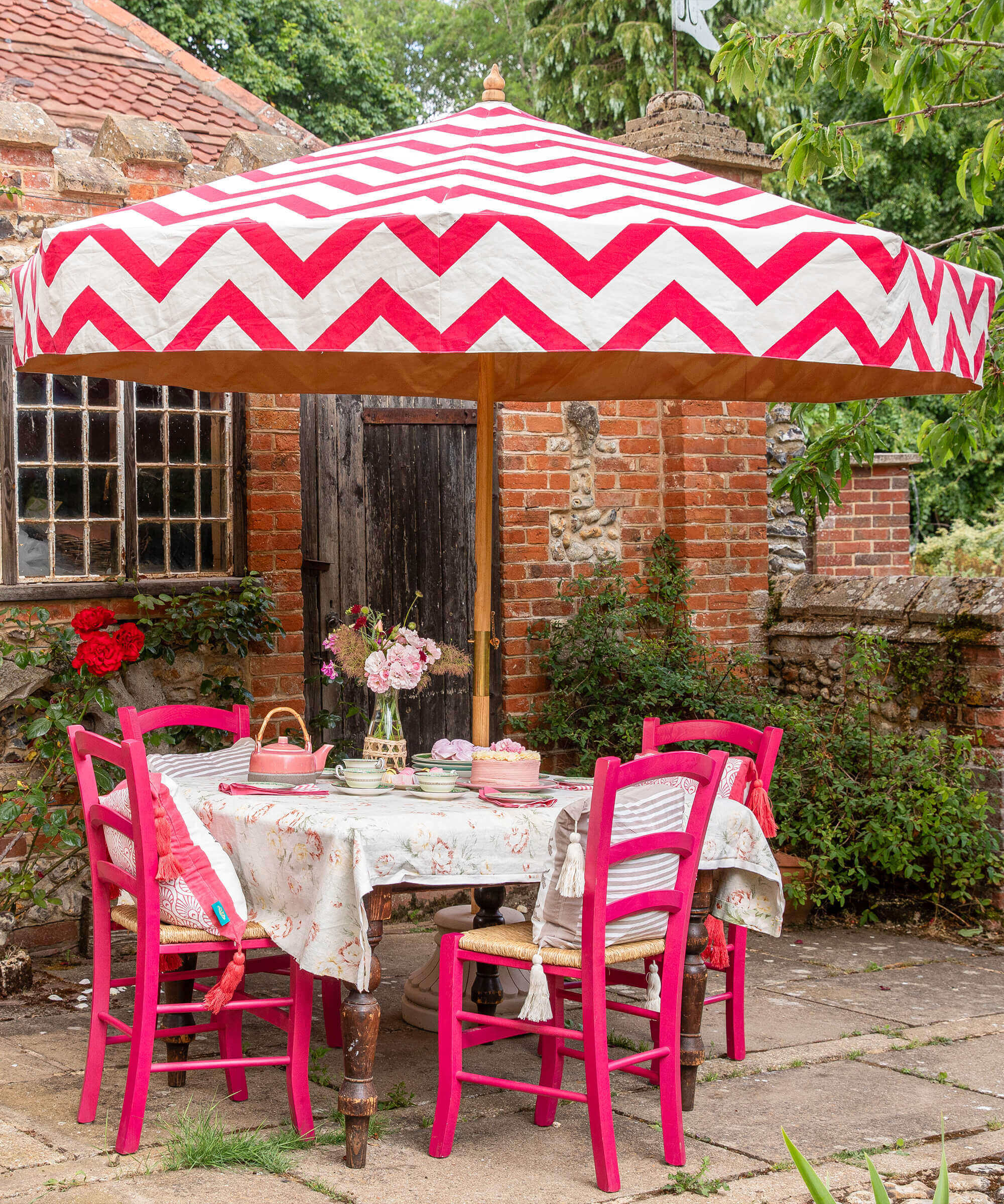 East London Parasol Company Ltd - Edmund Raspberry Octagonal Canopy (3 Metre)