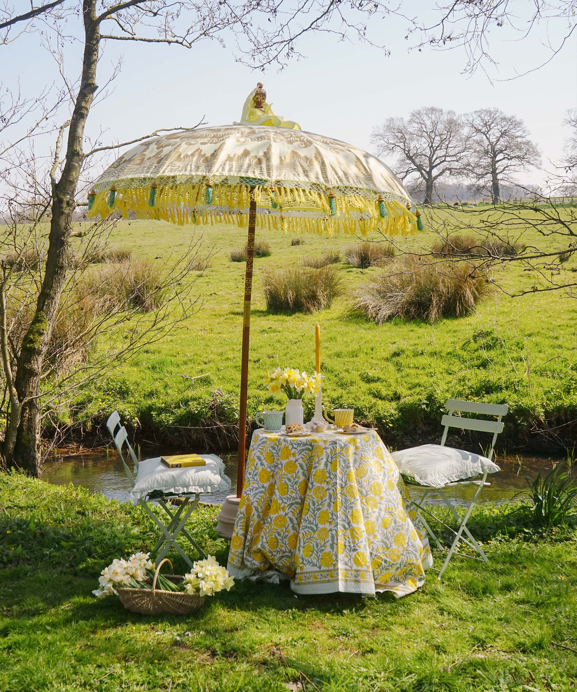 Goldie Round Bamboo Parasol
