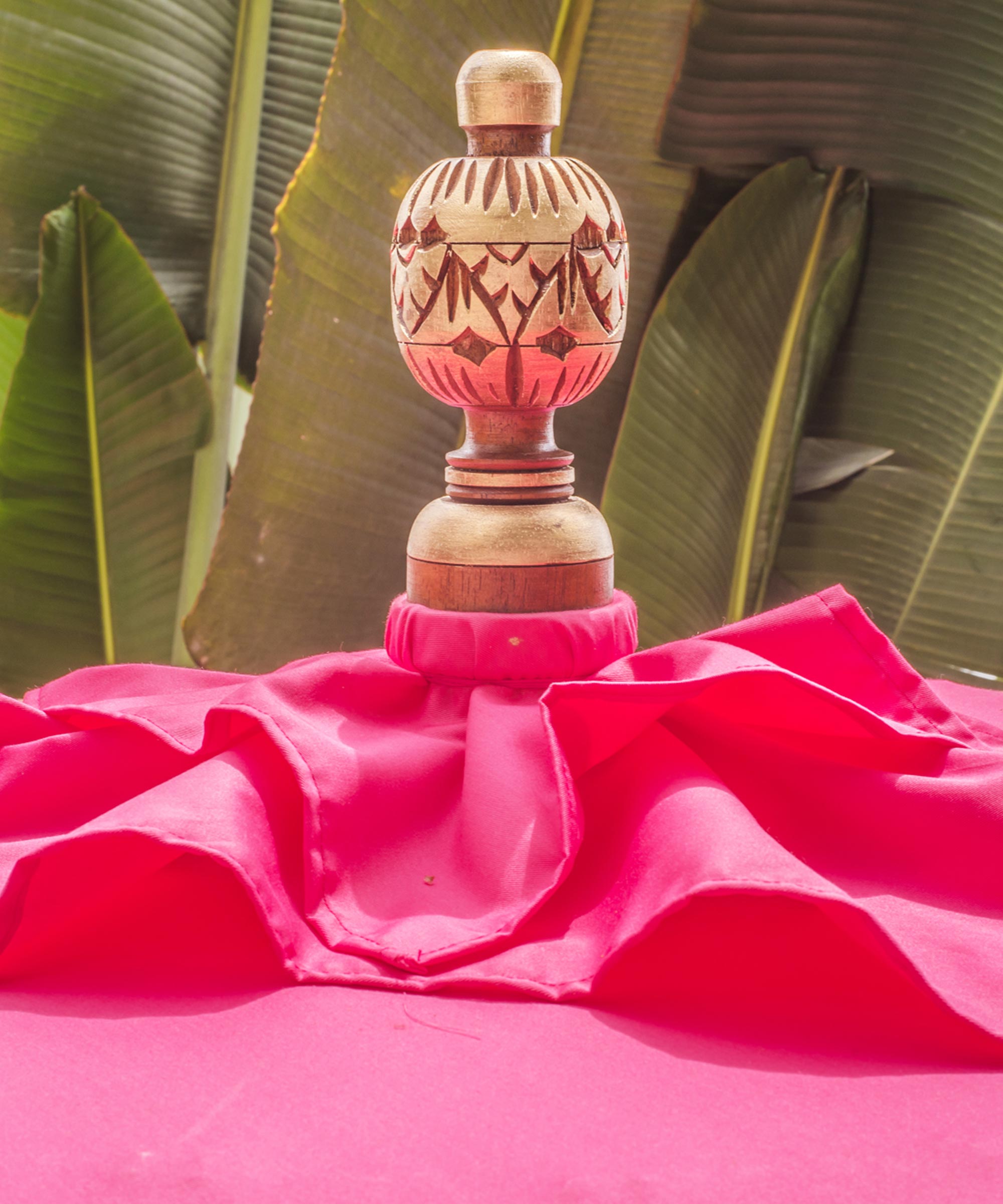 East London Parasol Company Ltd - Whitney Round Bamboo Parasol- reduced