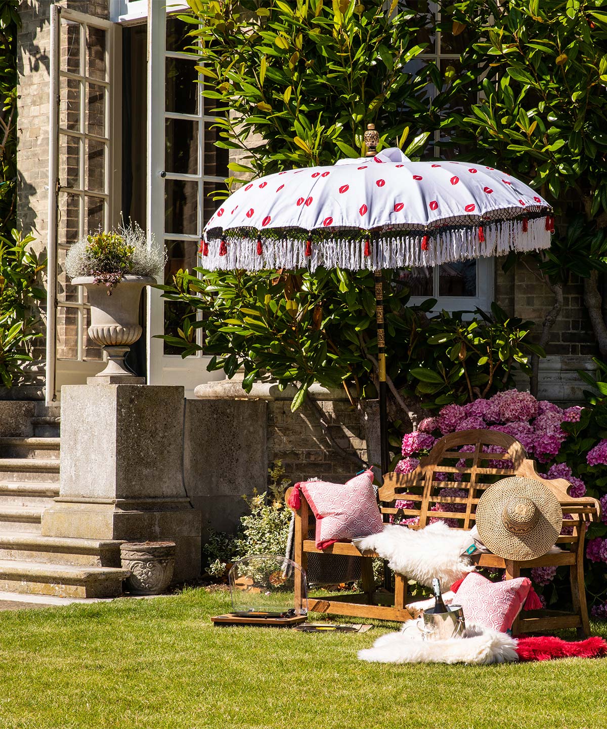 East London Parasol Company Ltd - Iain Round Bamboo Parasol (Only 3 left)