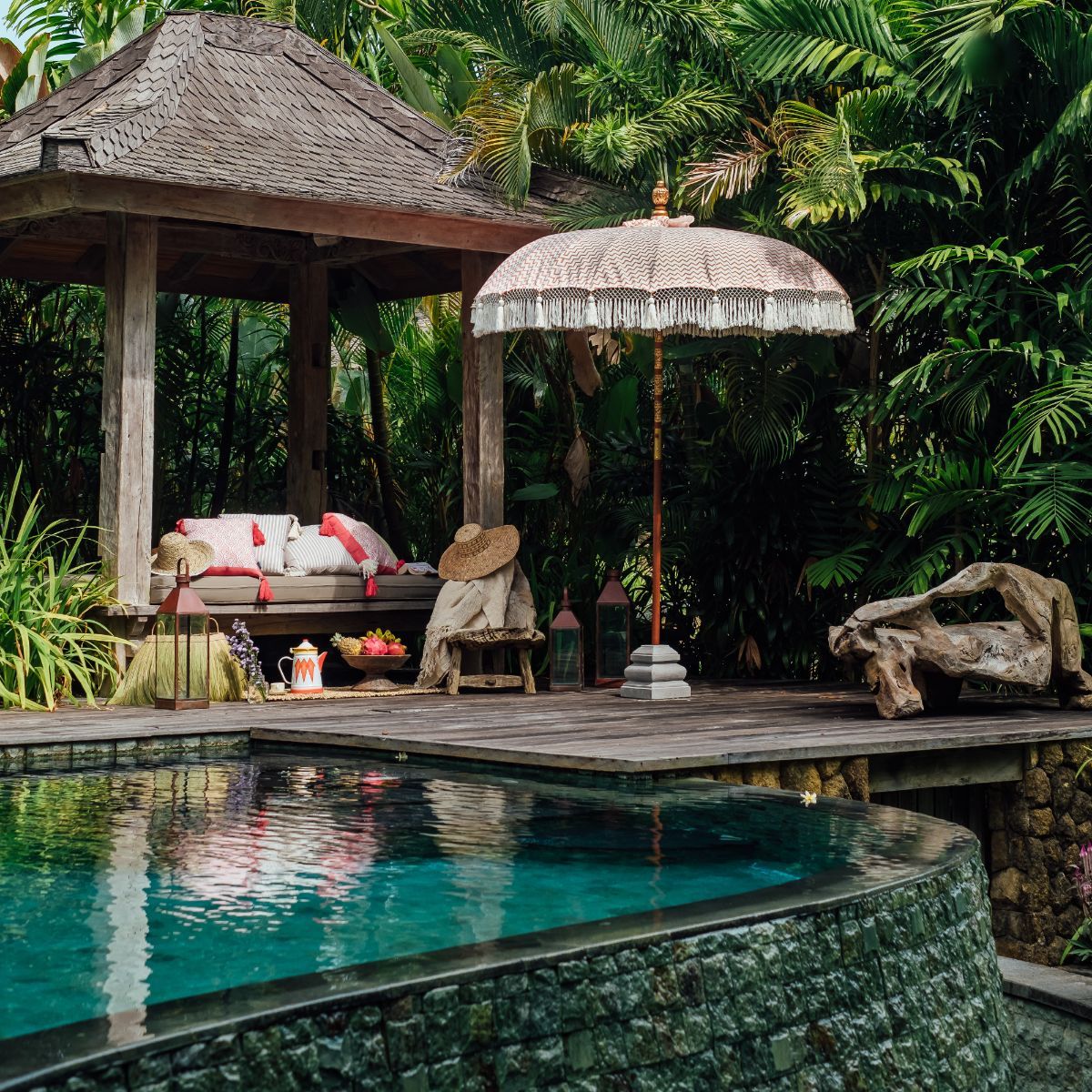 East London Parasol Company Ltd - Terazzo (Round Bamboo) Parasol Base- reduced