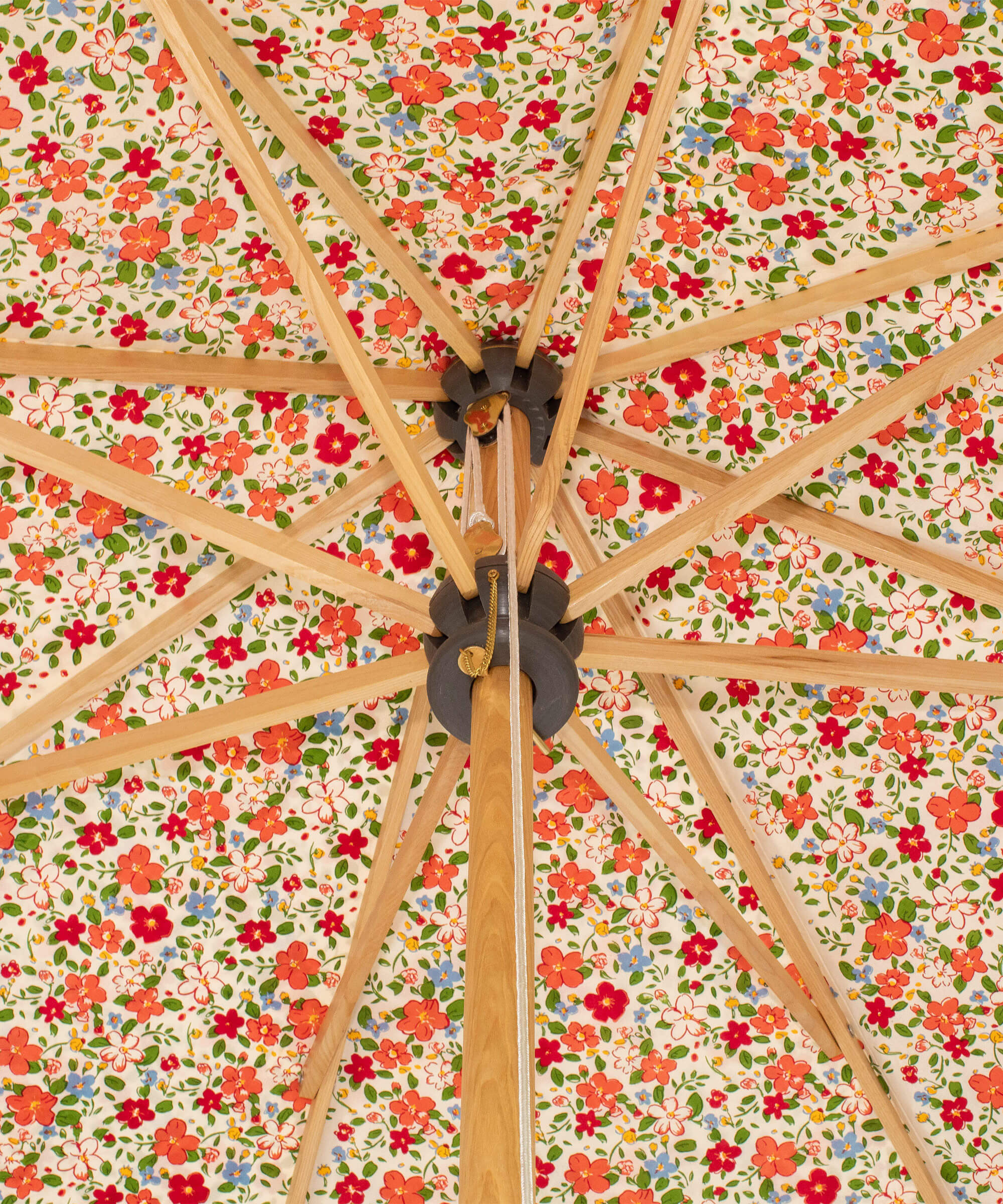 Daphne Pleat Octagonal Parasol