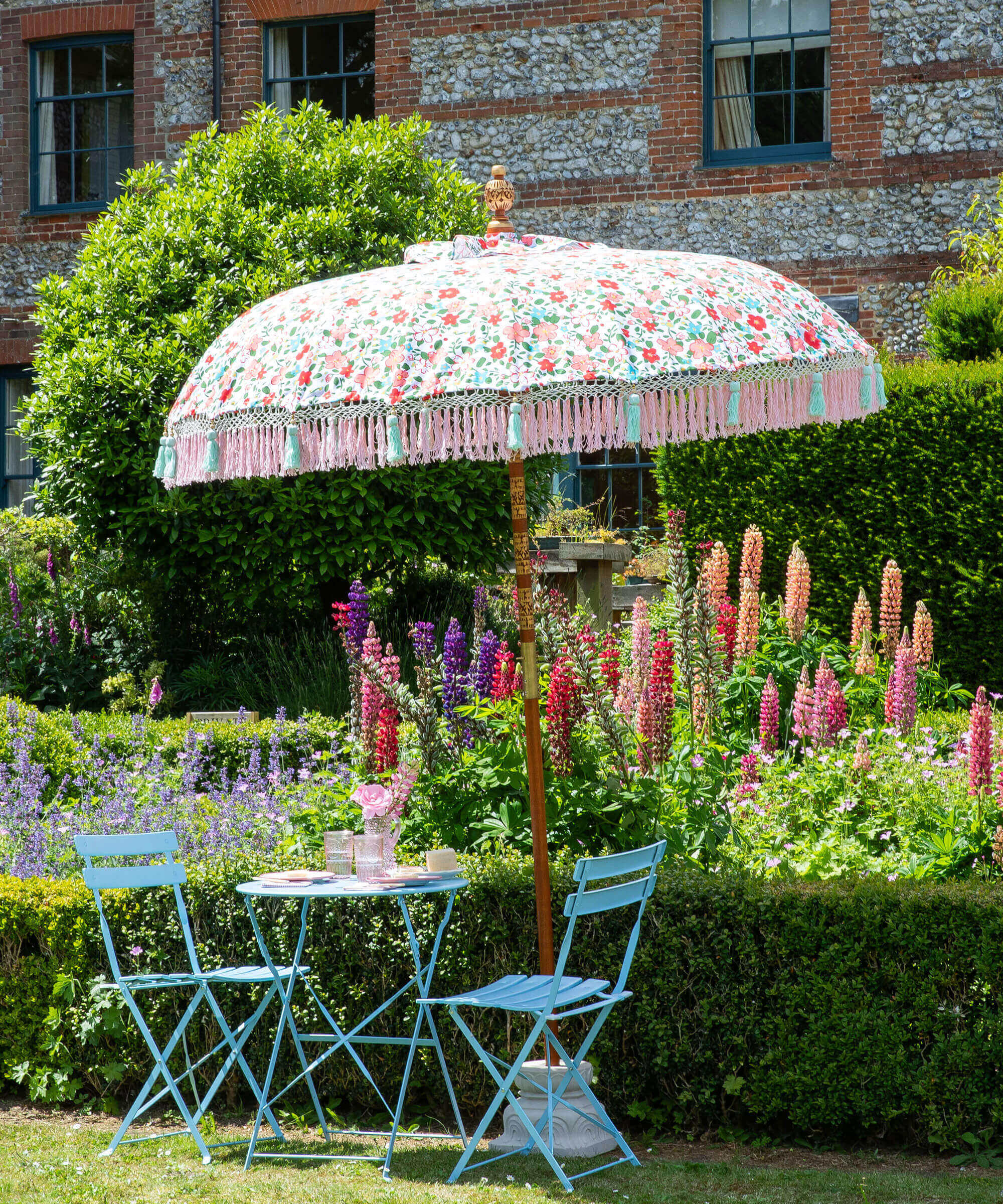 Daphne Round Bamboo Parasol