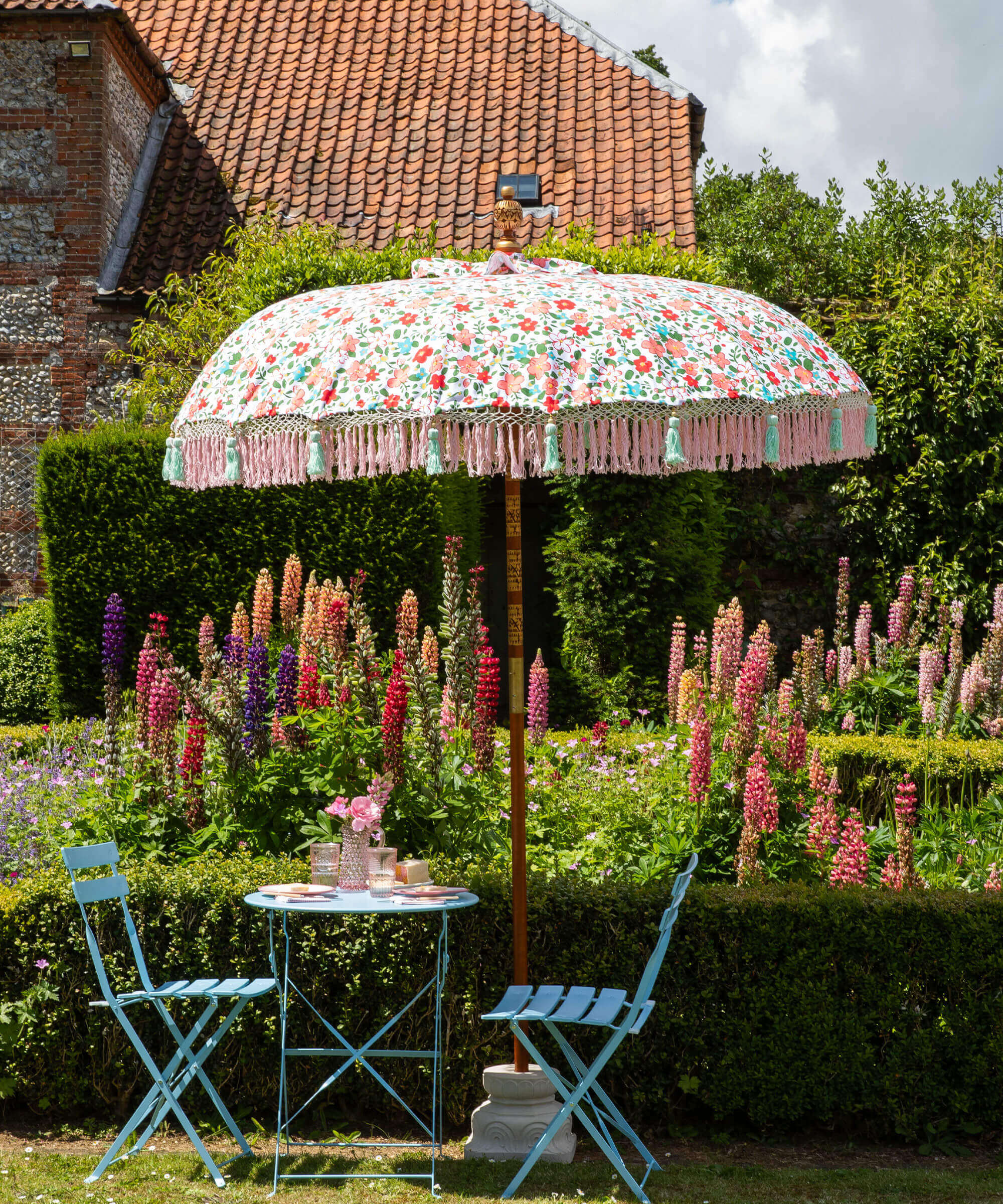 Daphne Round Bamboo Parasol