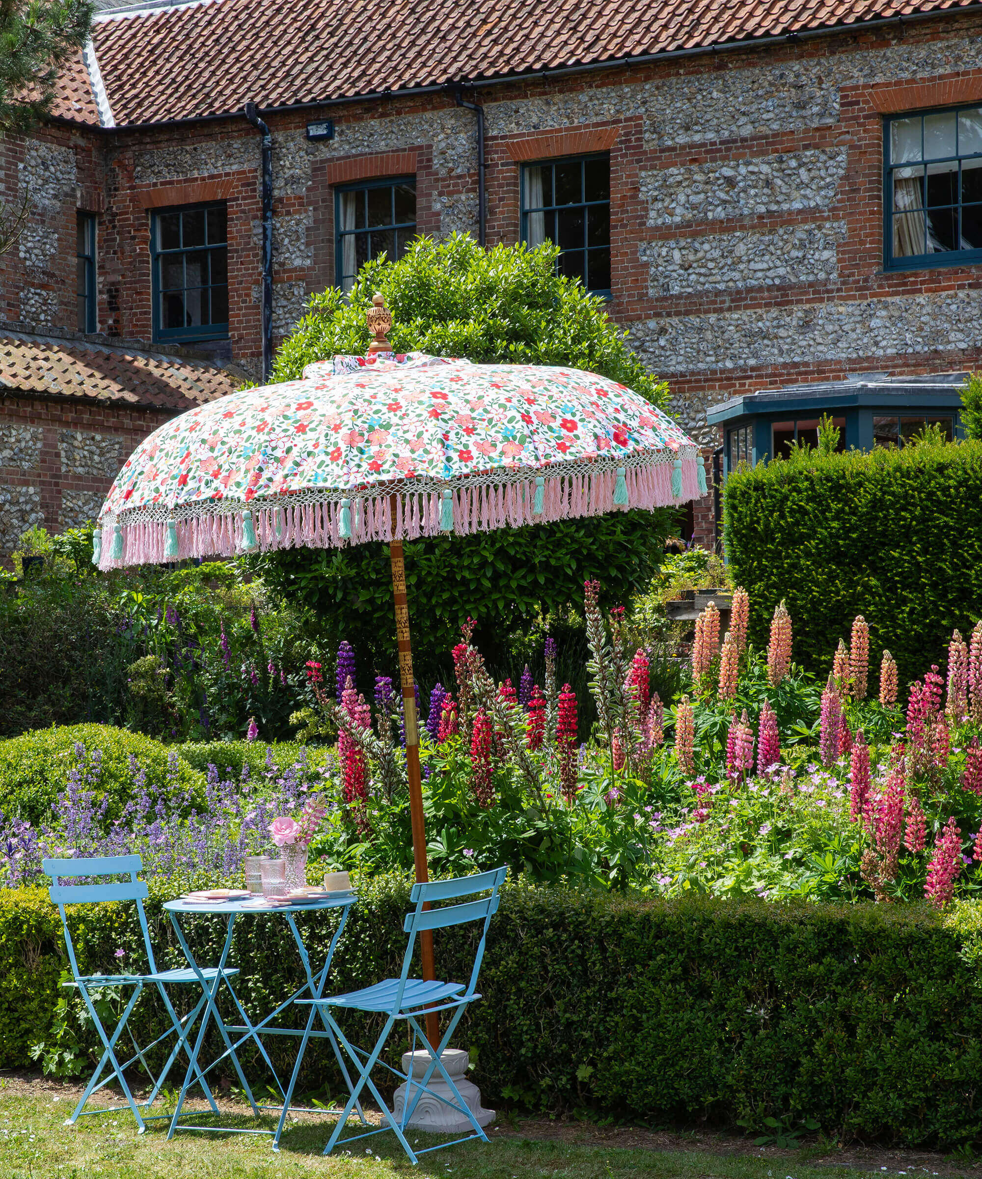 Daphne Round Bamboo Parasol