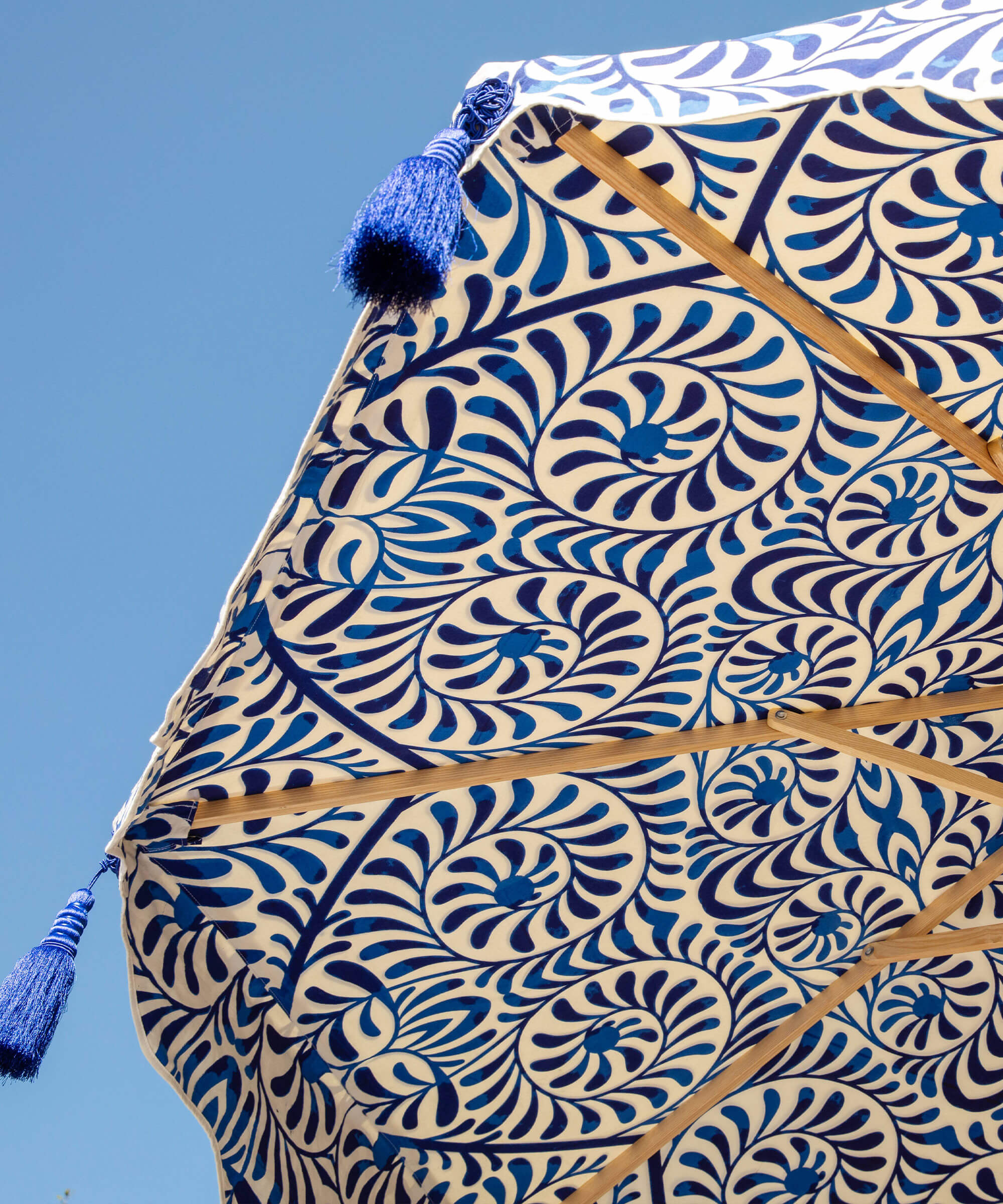 Lexham Lapis Octagonal Parasol