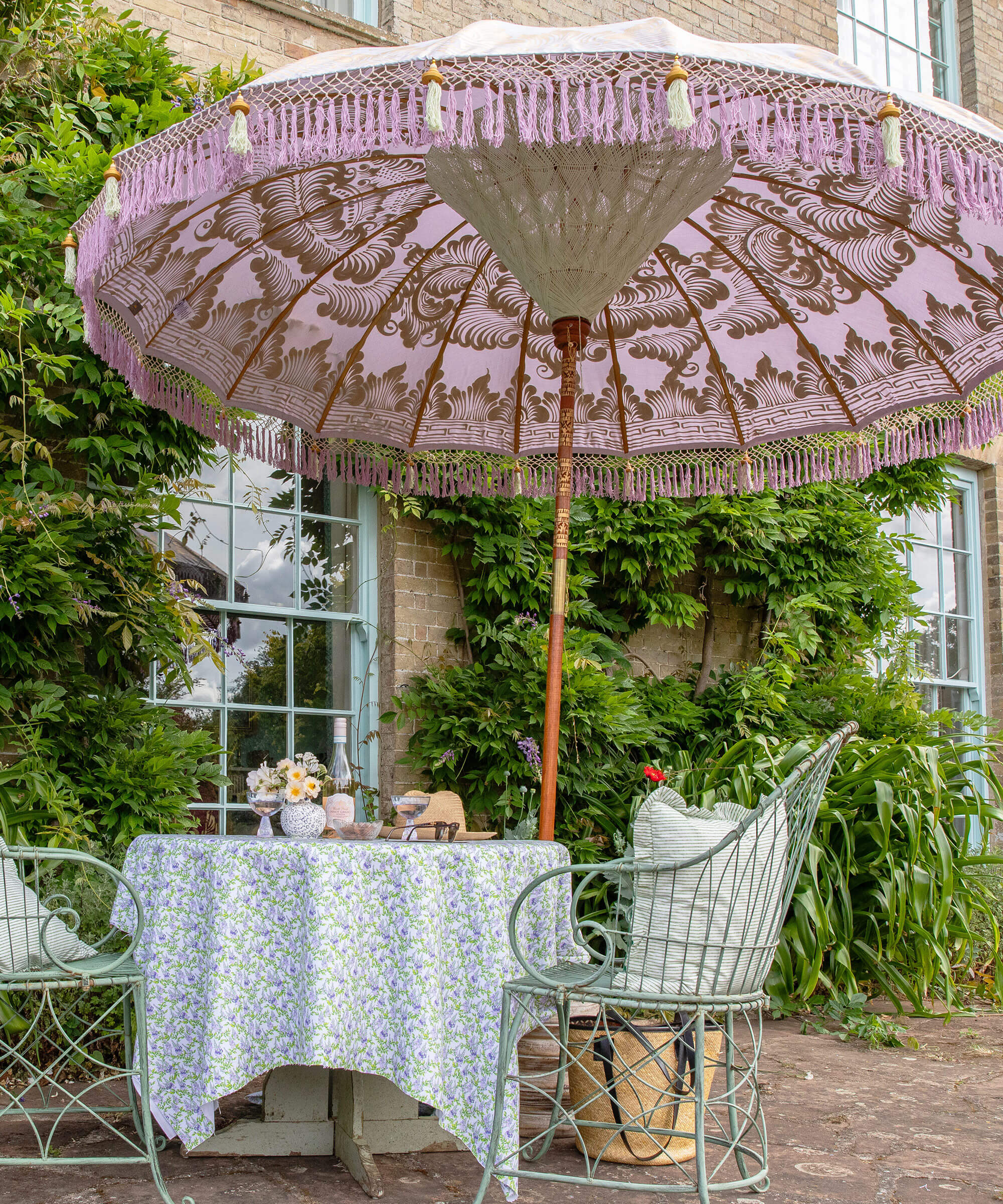 Viola Round Bamboo Parasol