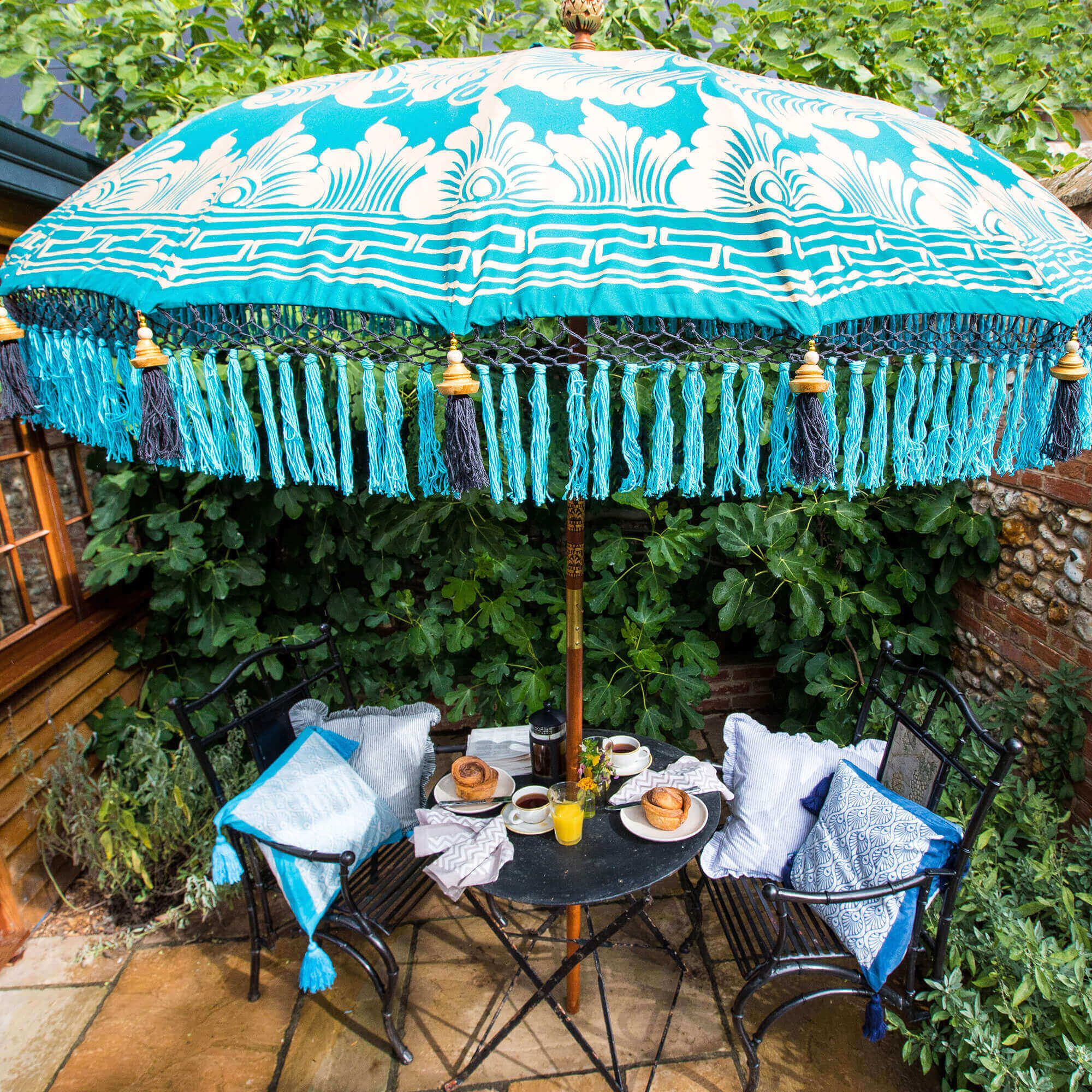 Laurie Round Bamboo Garden Parasol- East London Parasol Company- teal and gold- wood